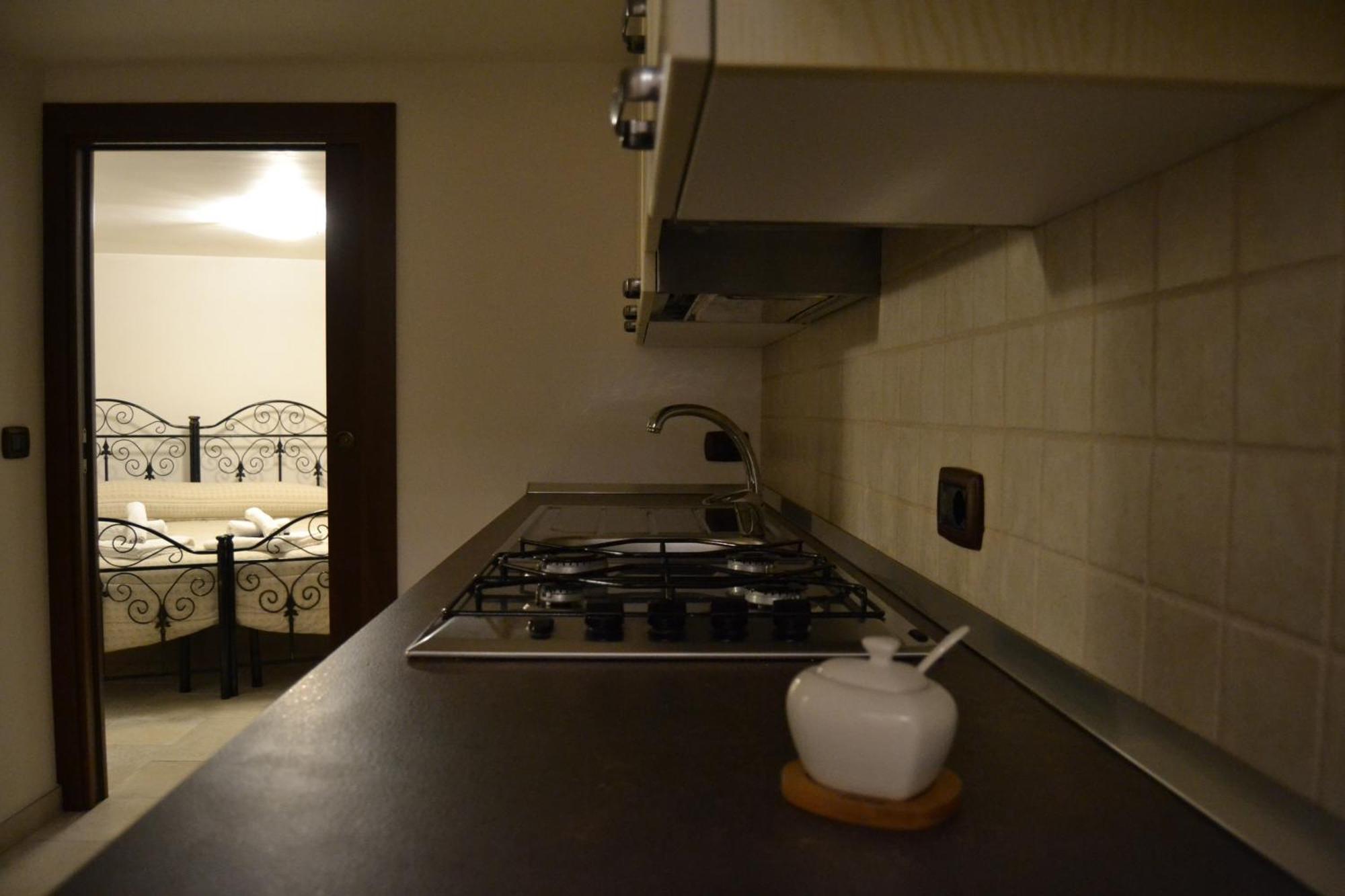 Al Borgo Antico Ristorante E B&B Crispiano Zewnętrze zdjęcie