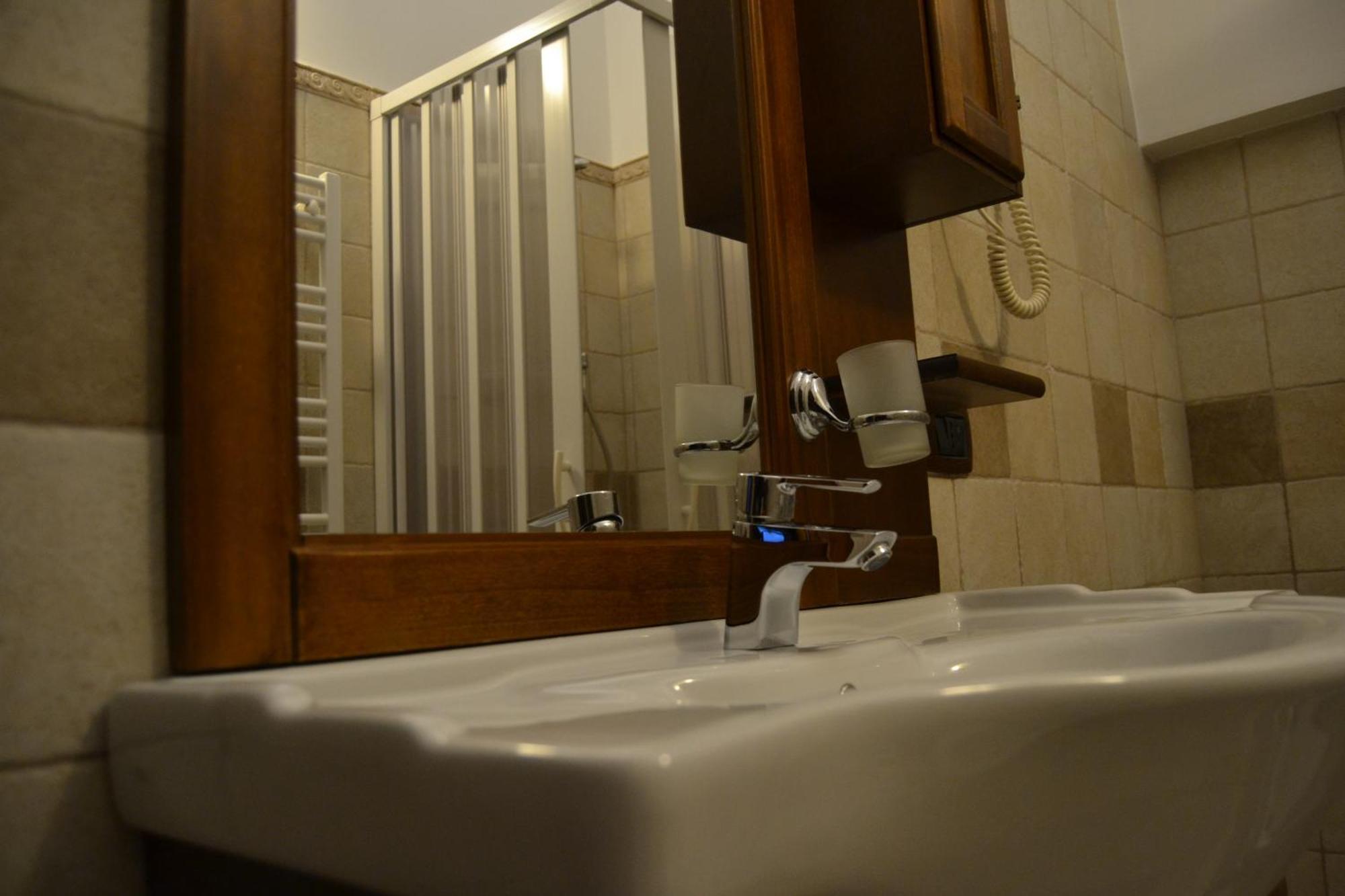 Al Borgo Antico Ristorante E B&B Crispiano Zewnętrze zdjęcie