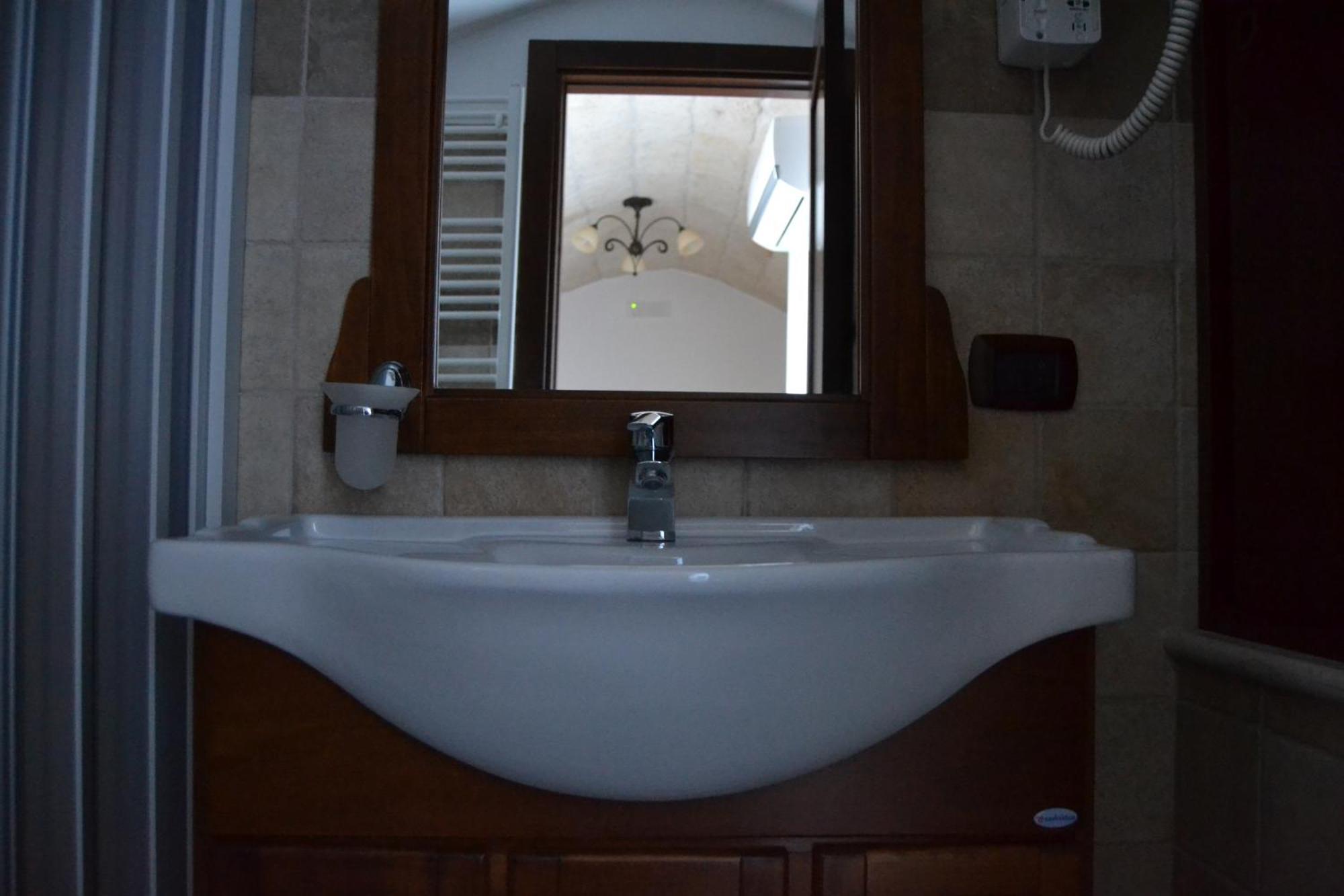 Al Borgo Antico Ristorante E B&B Crispiano Zewnętrze zdjęcie