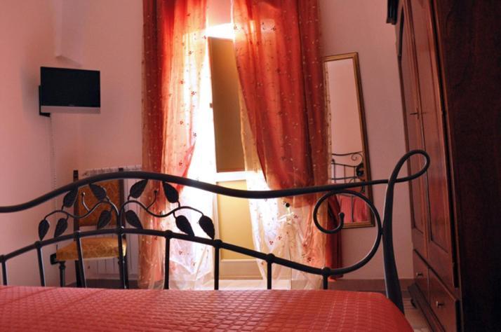 Al Borgo Antico Ristorante E B&B Crispiano Zewnętrze zdjęcie